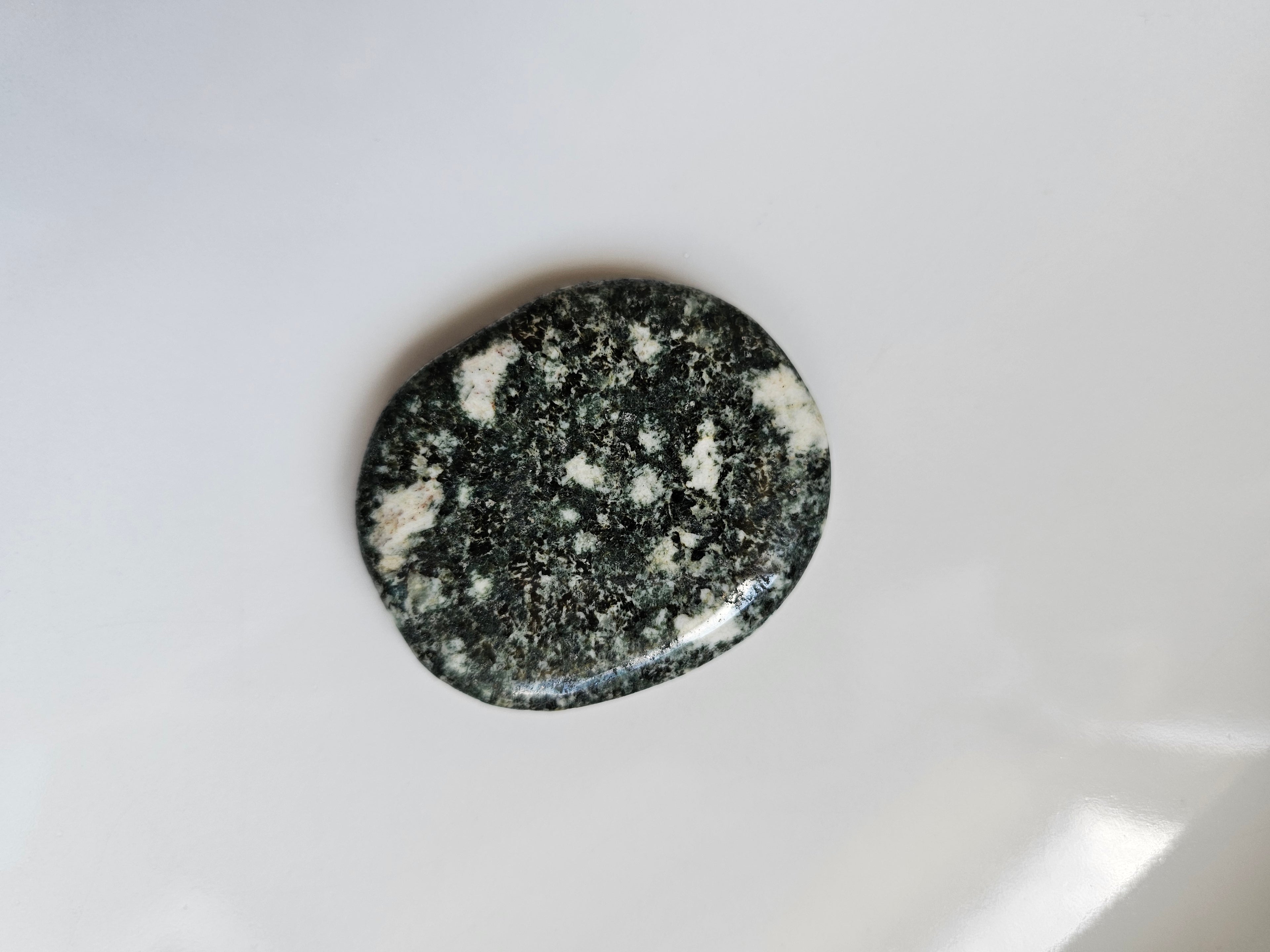 UK & Ireland Crystal Palmstones