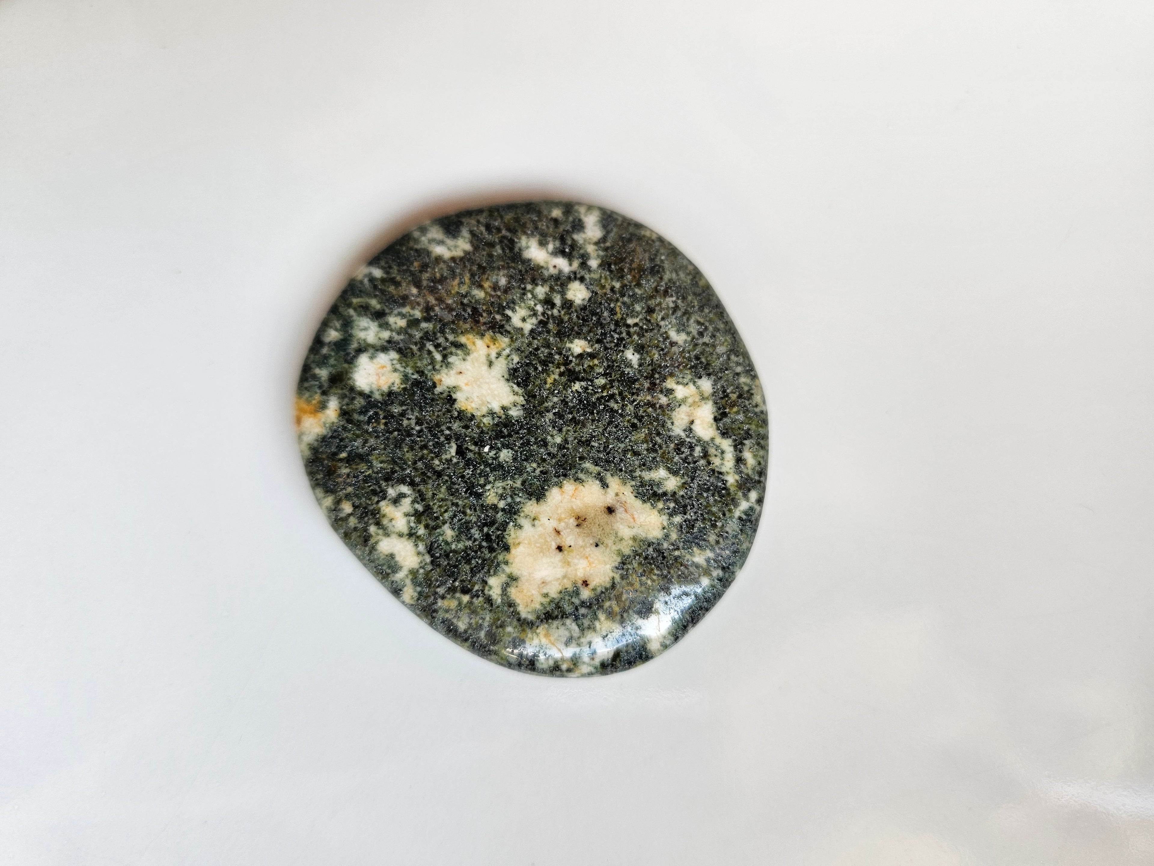 UK & Ireland Crystal Palmstones