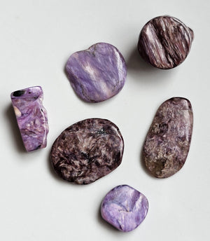 Charoite (chips)