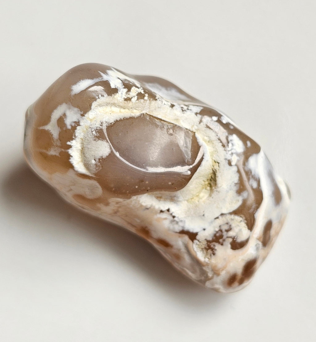 Agate (Snakeskin) large tumblestone crystal