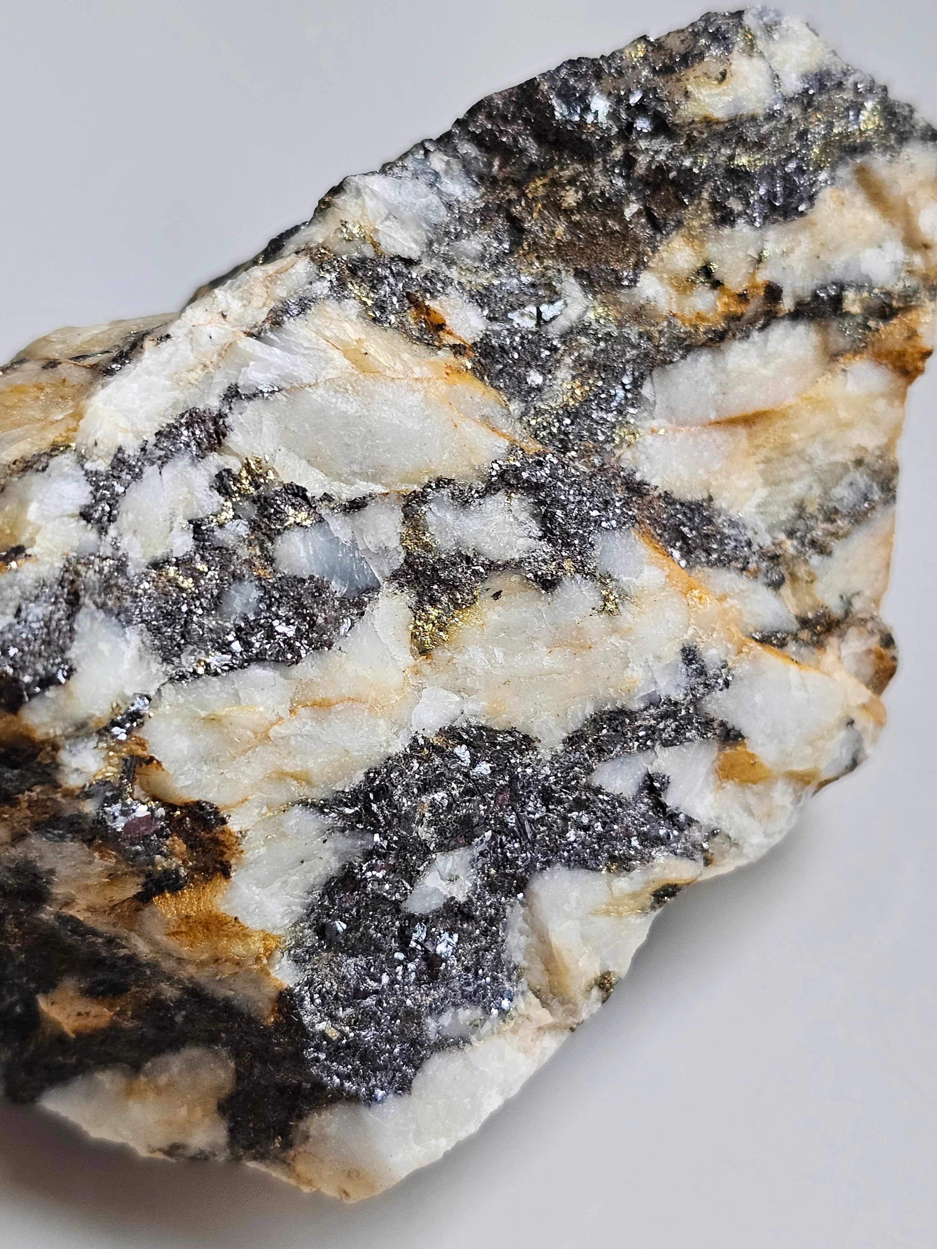Welsh Sphalerite, Quartz and Pyrite from the Prince Edward Gold Mine