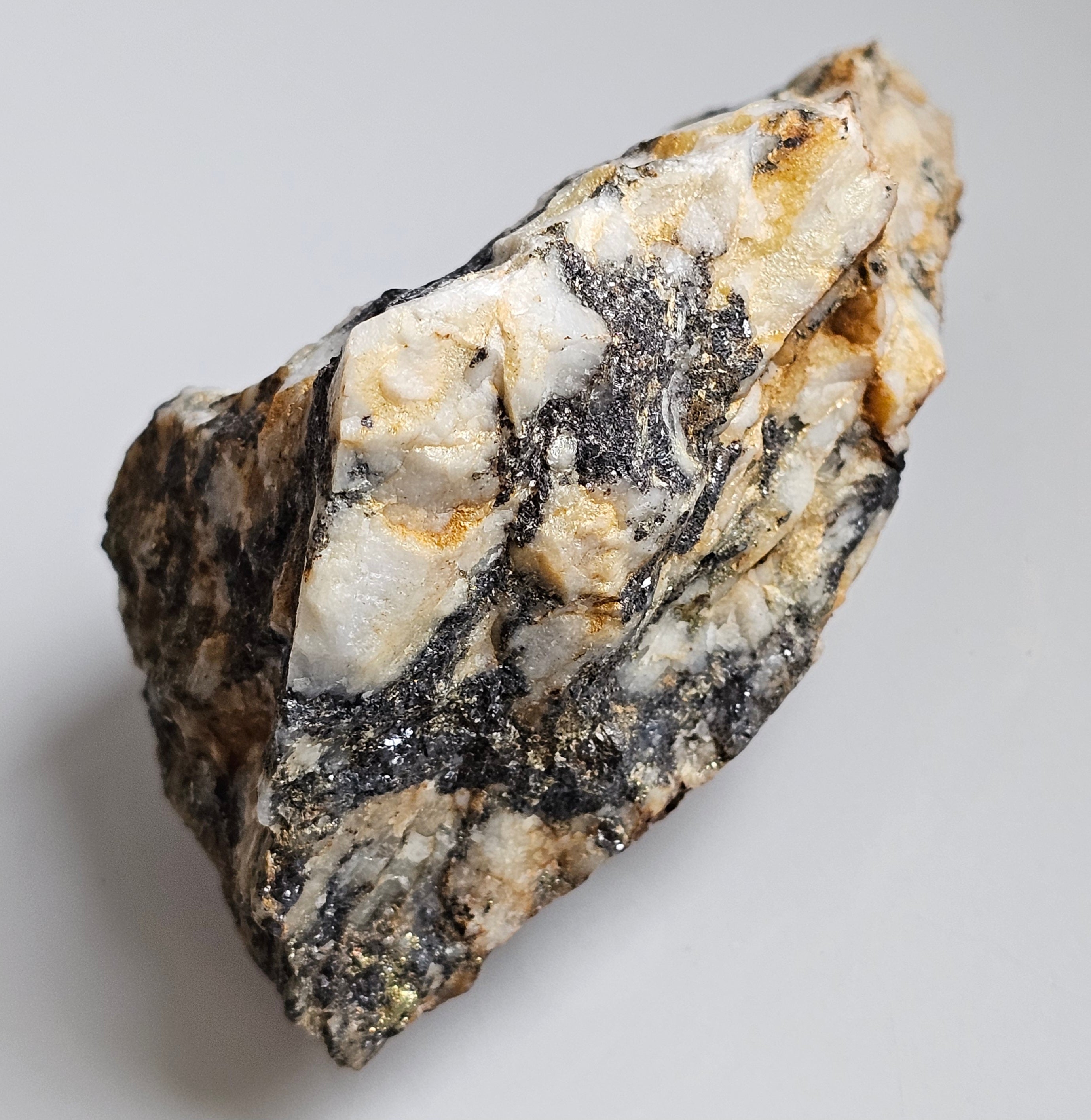 Welsh Sphalerite, Quartz and Pyrite from the Prince Edward Gold Mine