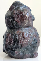 garnet and arvfedsonite owl carving