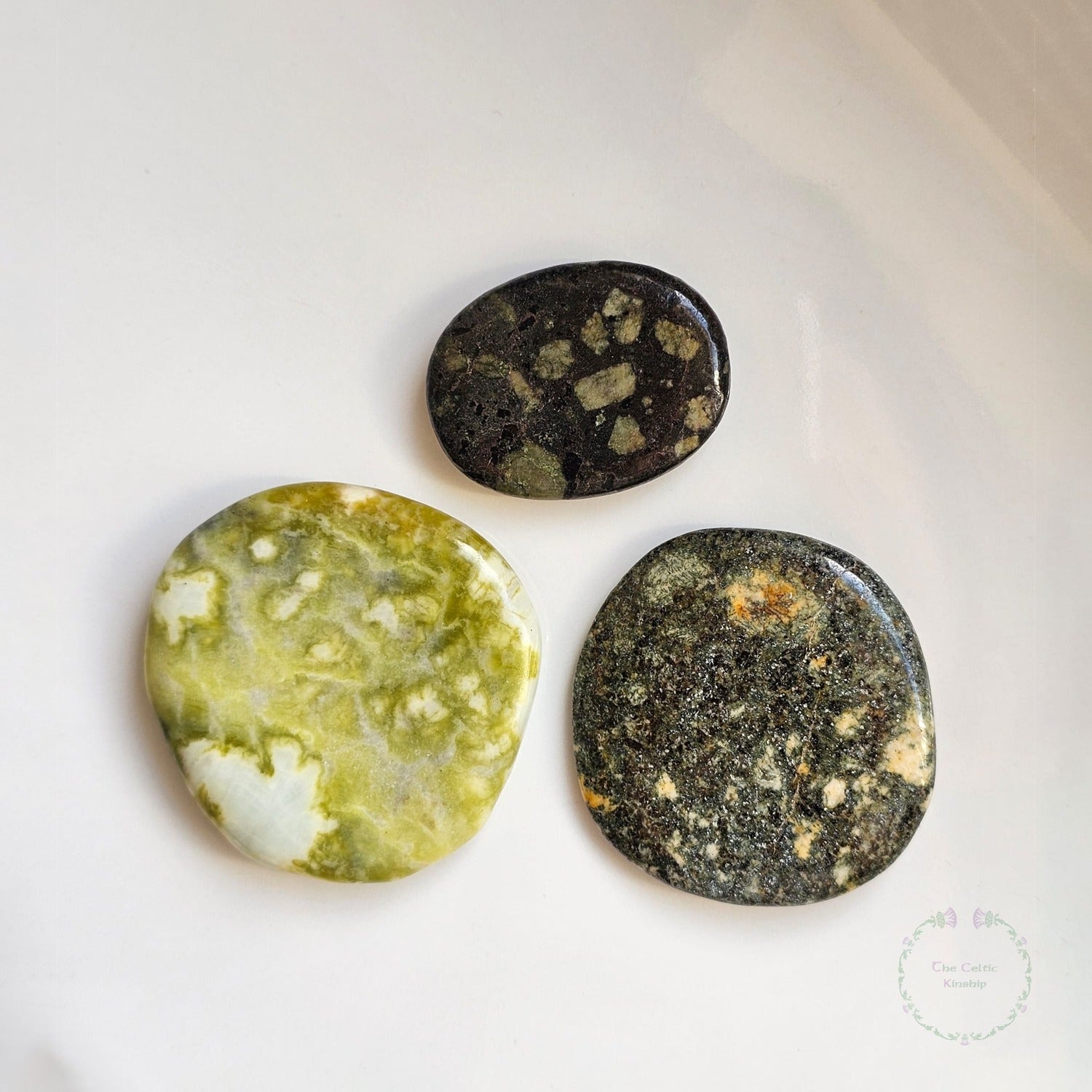 UK & Ireland Crystal Palmstones