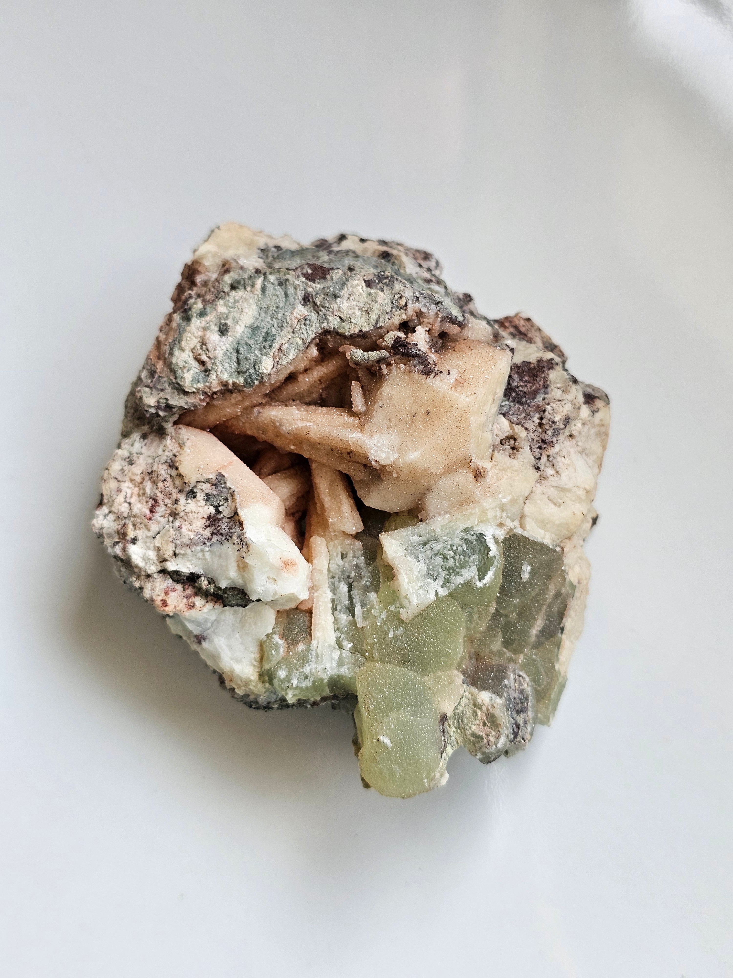 Prehnite, Analcime and Natrolite (Cornwall)