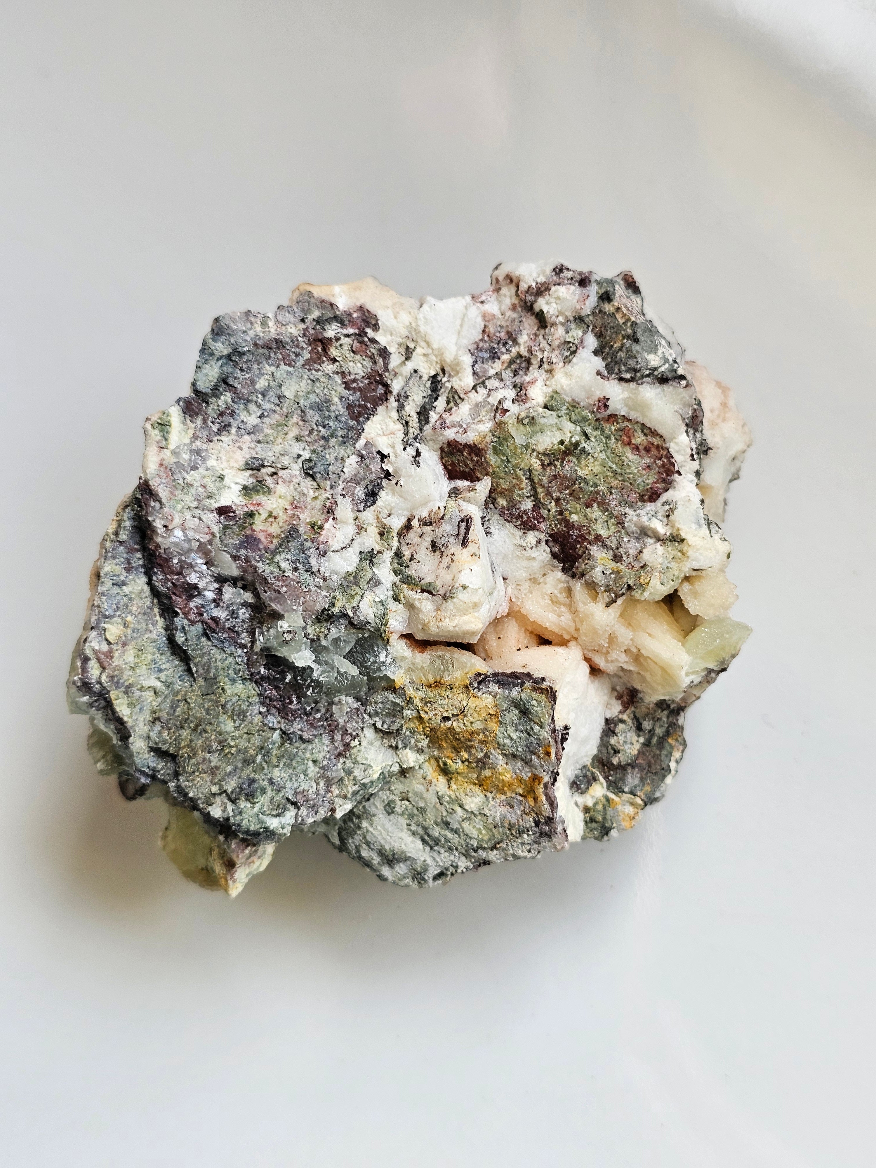 Prehnite, Analcime and Natrolite (Cornwall)